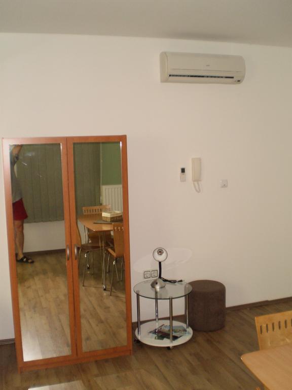 Apartments Petar Pan คราพินสเก ทอปลิตเซ ภายนอก รูปภาพ