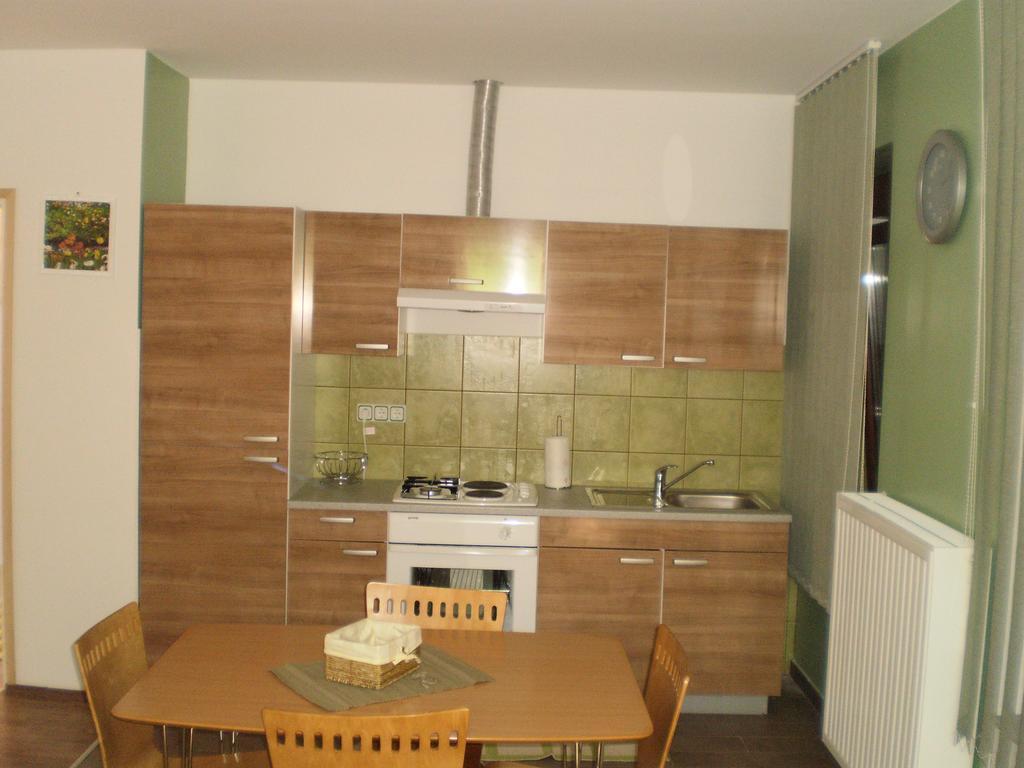 Apartments Petar Pan คราพินสเก ทอปลิตเซ ห้อง รูปภาพ